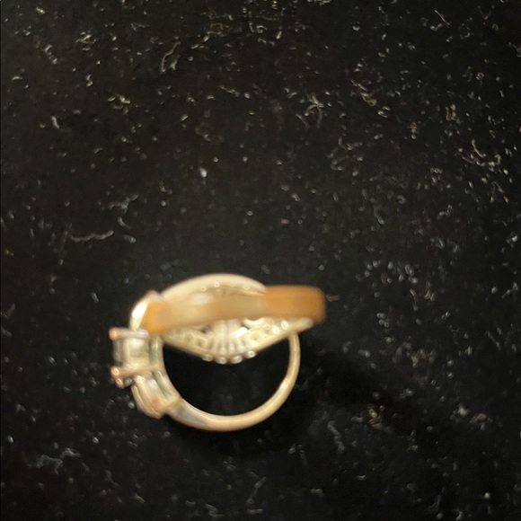 Elegant Gold and Silver Ring Set(5) - Picture 9 of 11